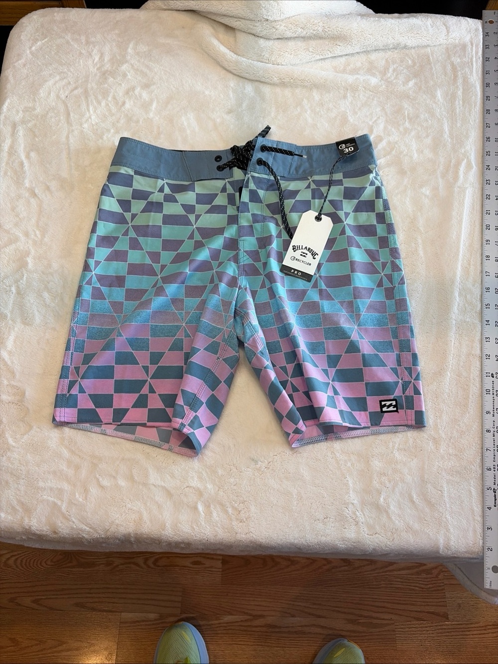 Men's Billabong Recycler Sundays Pro Mid Length Board Shorts Sz 30 (New $60)